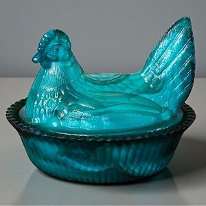McKee Vintage Teal Green Slag Glass Signed Full Size Hen On Nest MINT!